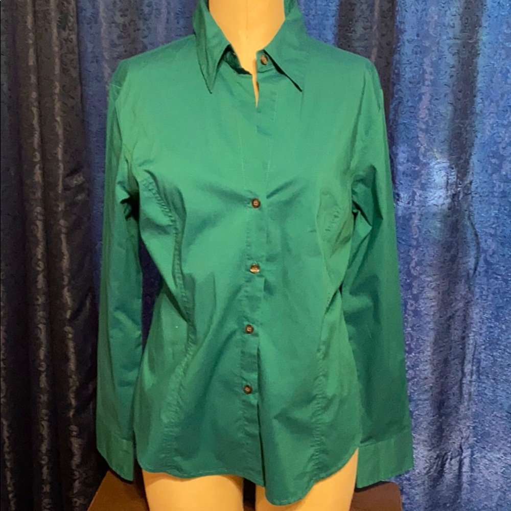 Women’s button down top